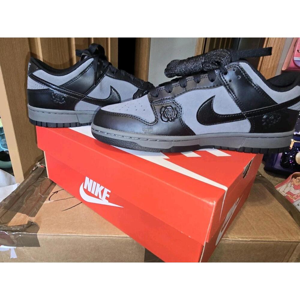 Nike Dunk Low Black Roses HF1986-001 Women's NEW SIZE 8 - Picture 8 of 12